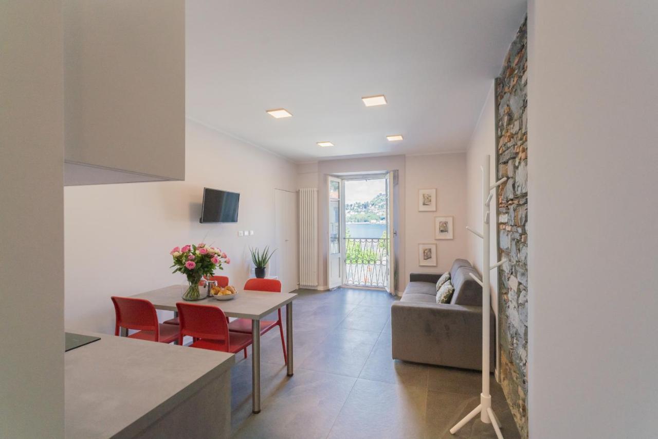 Sant'Agostino Apartments By Rent All Комо Екстер'єр фото