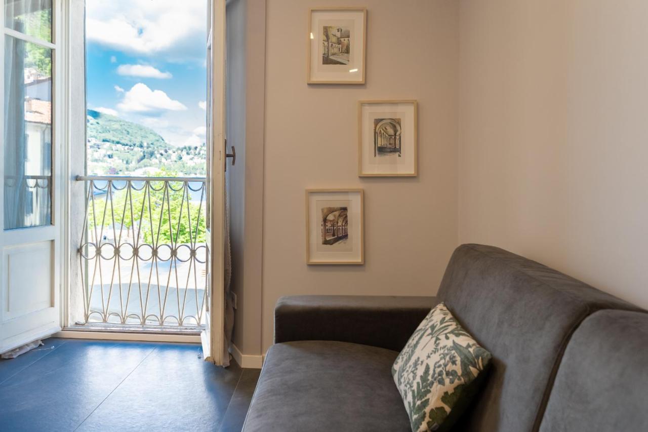 Sant'Agostino Apartments By Rent All Комо Екстер'єр фото