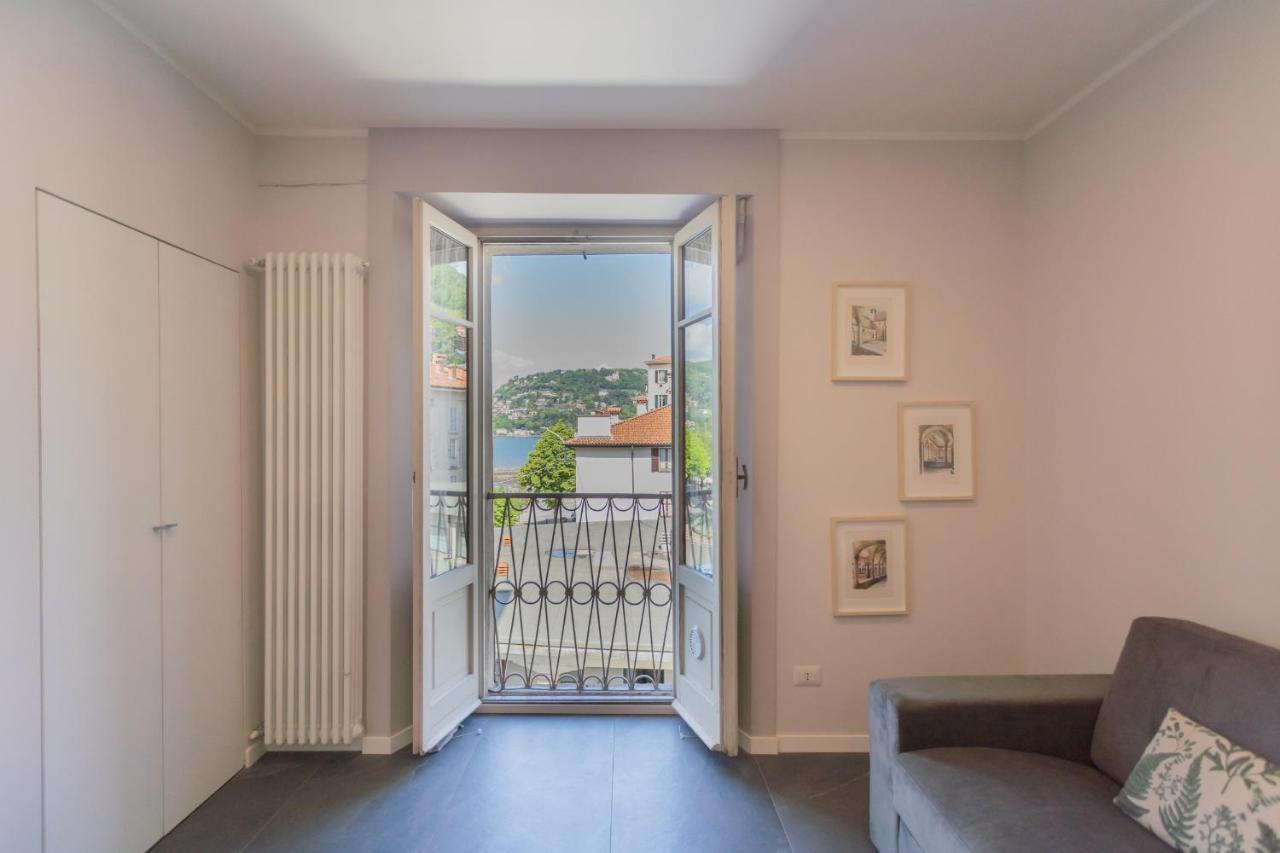 Sant'Agostino Apartments By Rent All Комо Екстер'єр фото